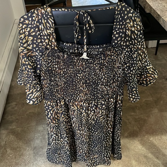 Francesca’s” Leopard Dress Large NWT - Picture 1 of 10